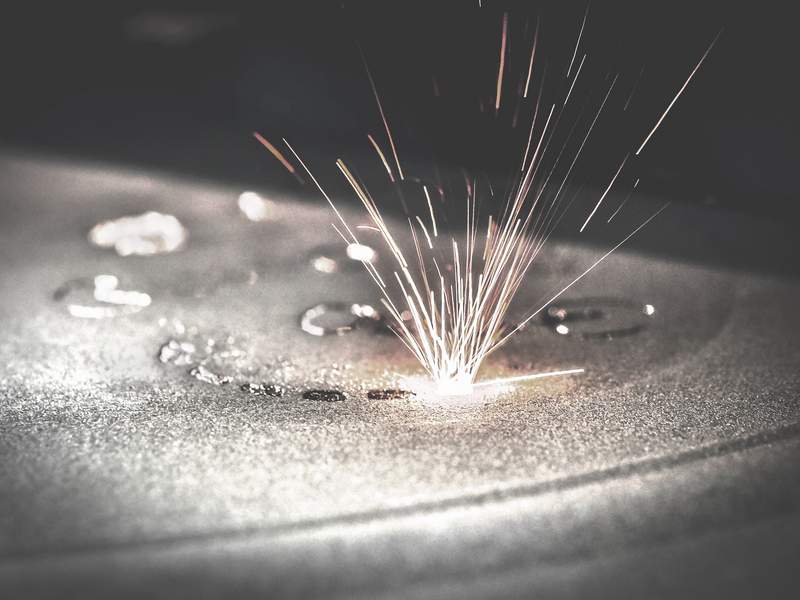 Fabrication hybride
