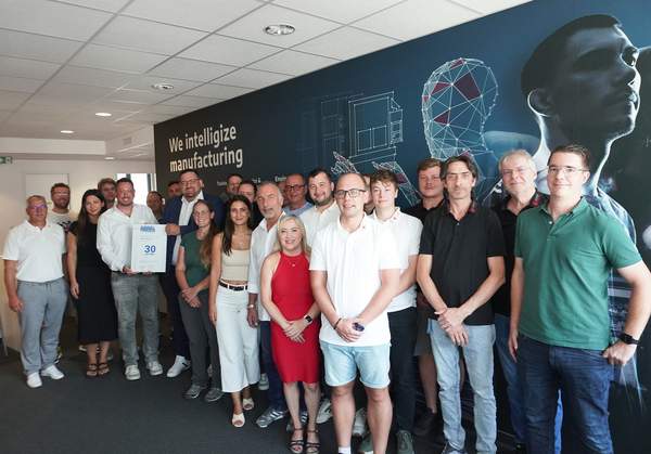30 Years of JANUS Engineering AG: Sindelfingen Economic Development Agency Congratulates Company on Its Anniversary
